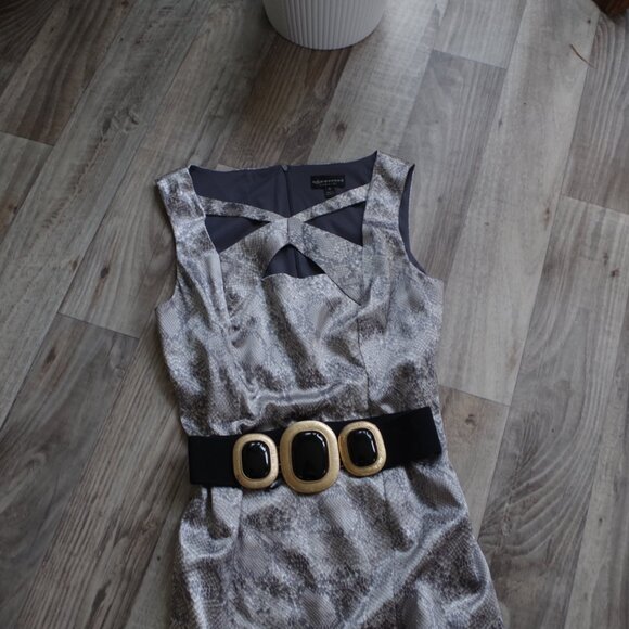 Big Zara Enamel Gold Tone Buckle Stretch Belt - Picture 5 of 7